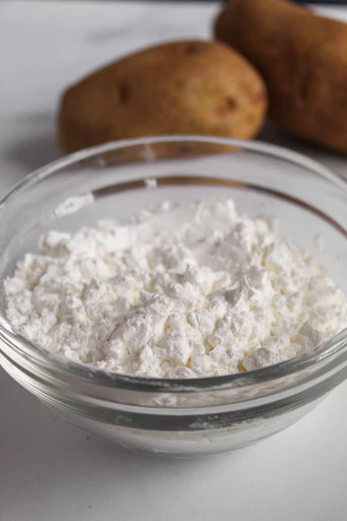 gluten free thickeners potato starch in a glass bowl