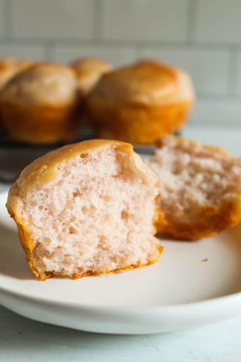 inside of a gluten free roll without xanthan gum