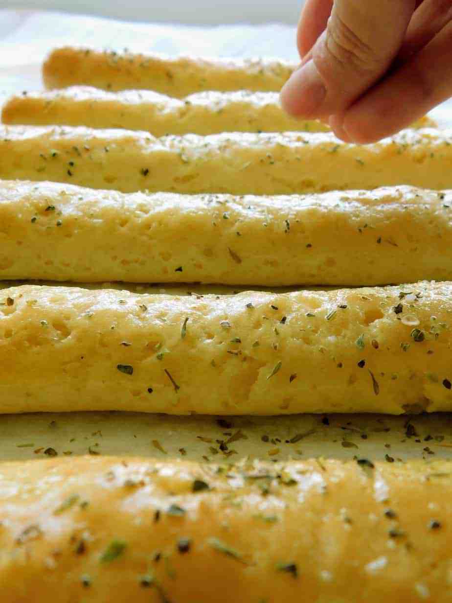 gluten free breadsticks seasoned