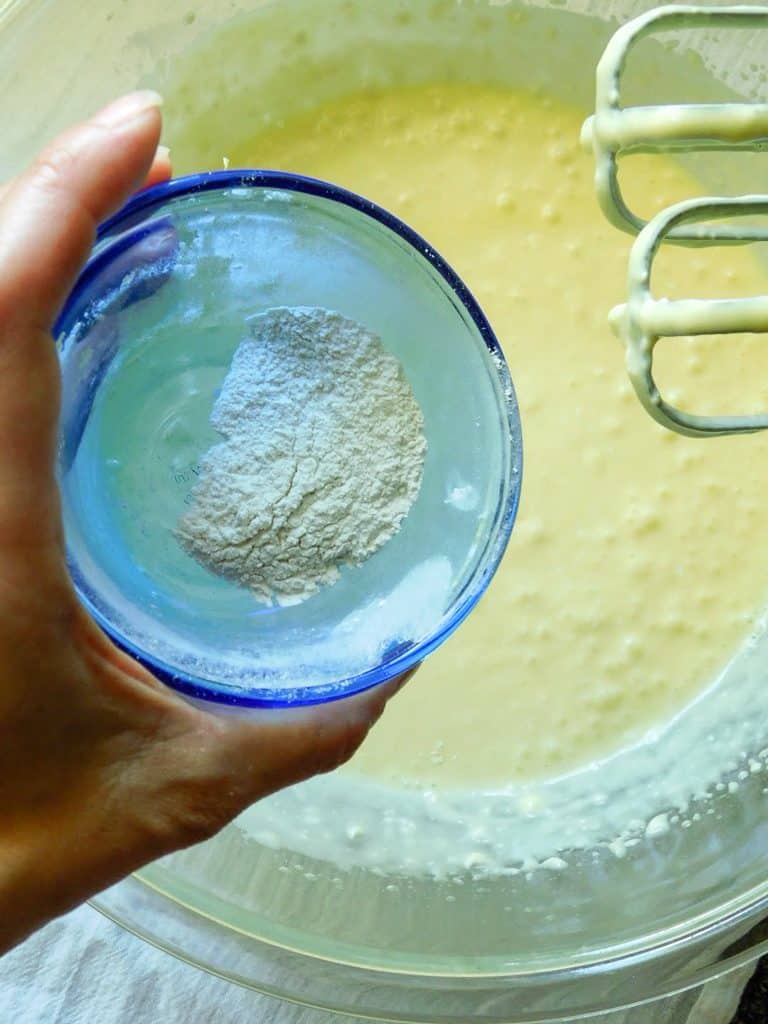 low carb bread flour in a blue bowl