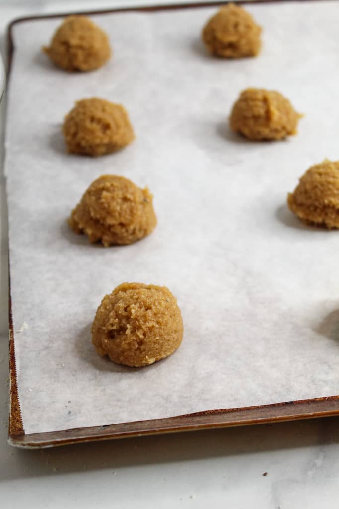 almond flour sugar cookies balls of dough