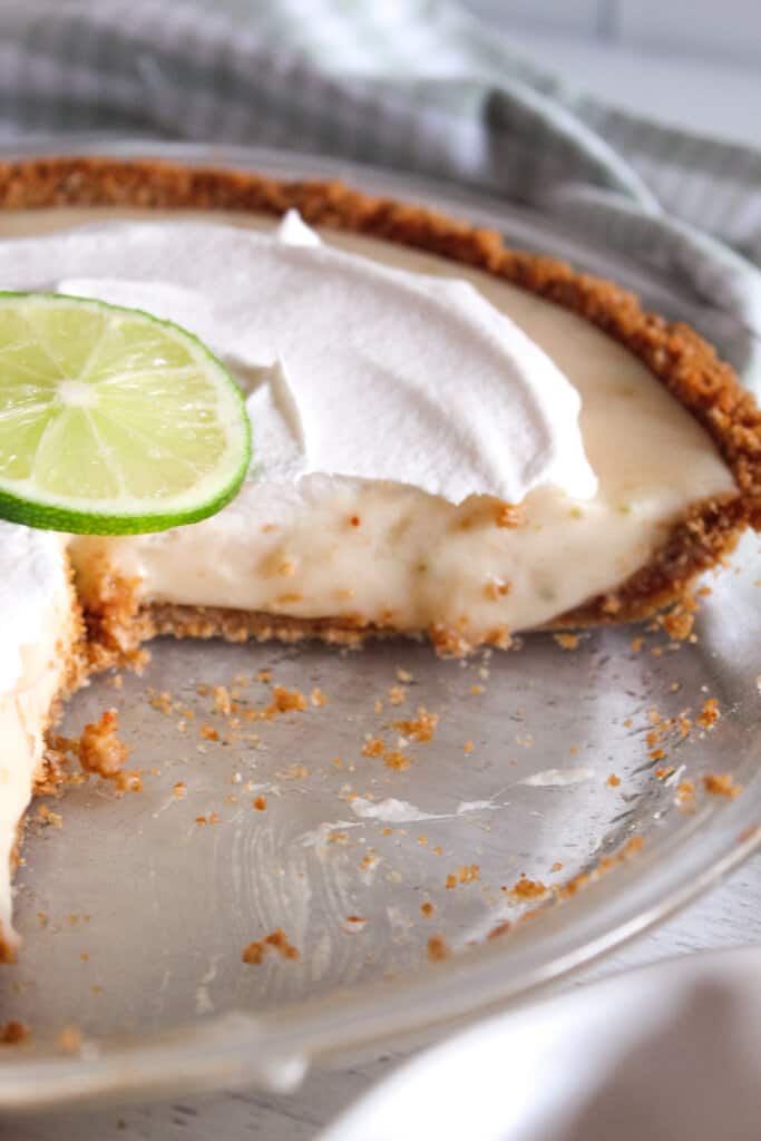 Graham cracker crust on a key lime pie