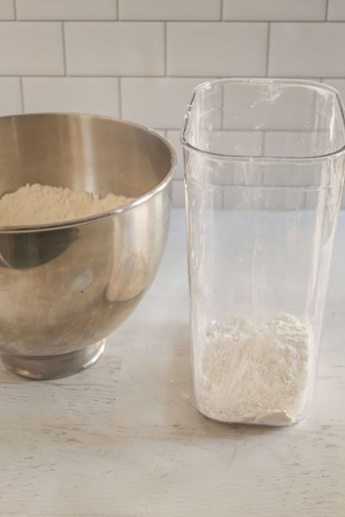 container for storing gluten free flour mix.