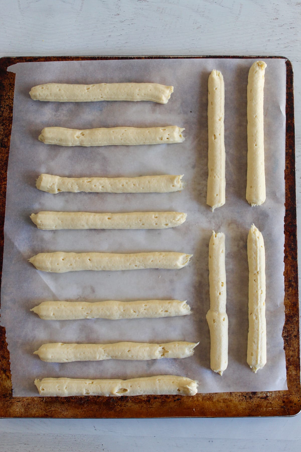 breadsticks all ready to bake.