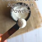 measuring spoon of agar agar powder