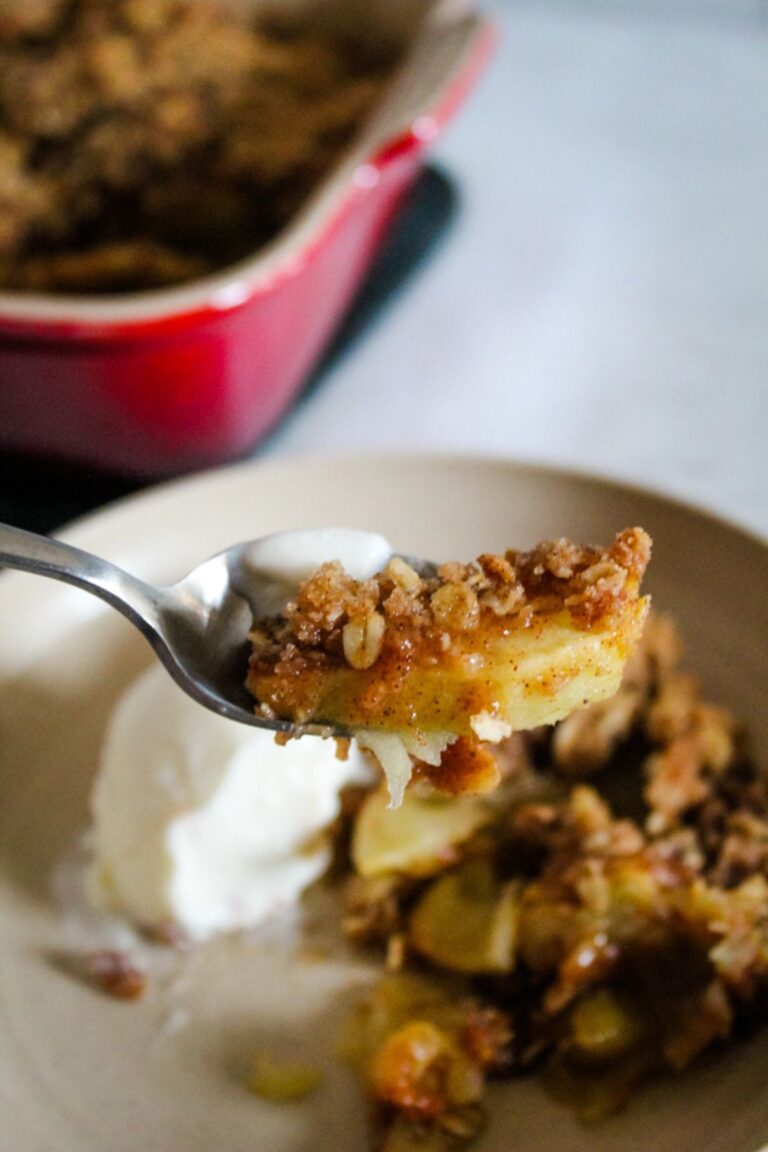 spoonful of baked apple crisp
