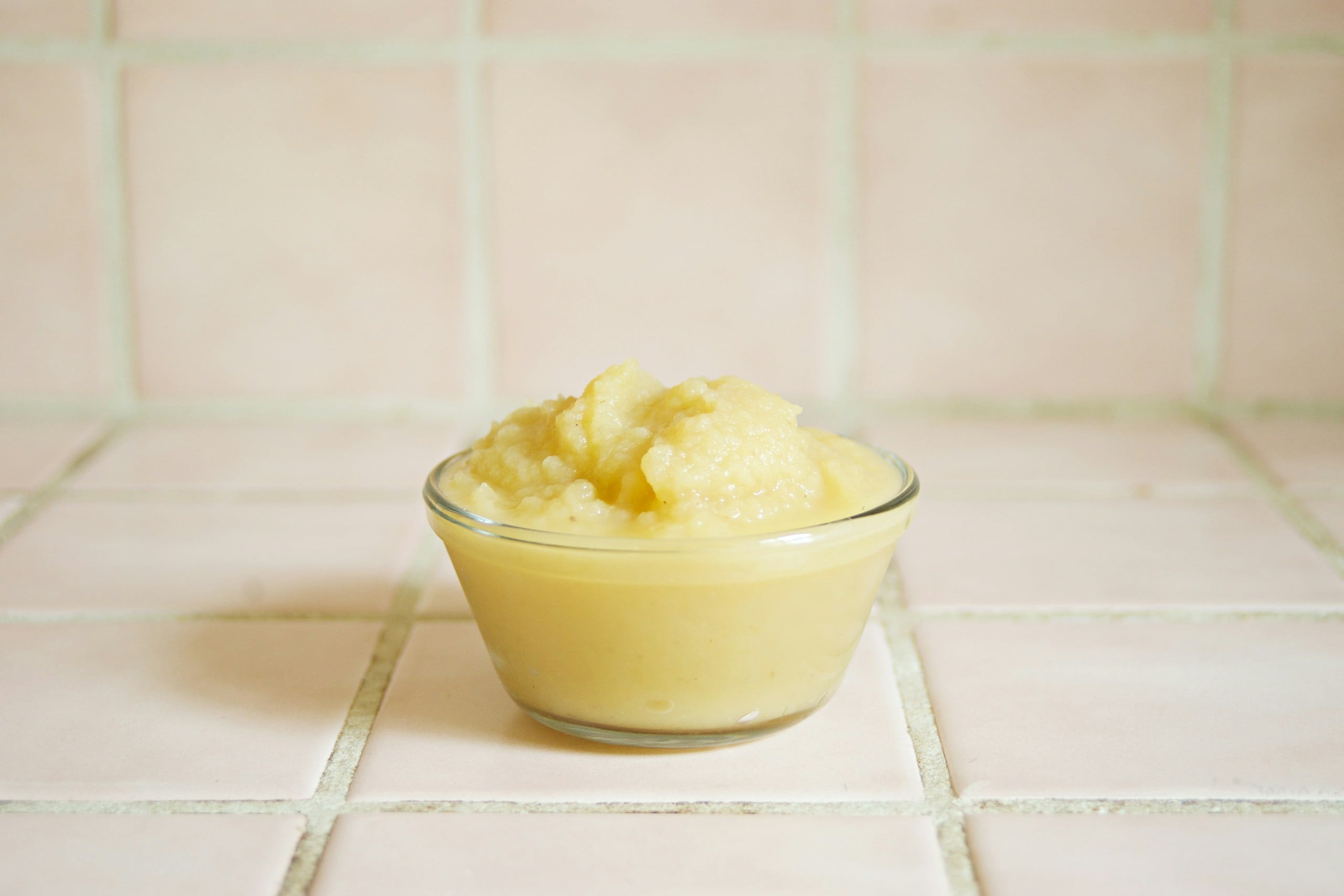 Bowl of applesauce